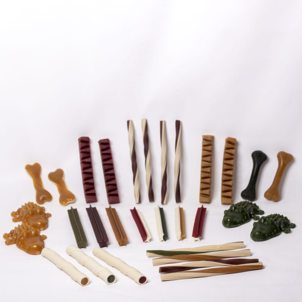 Treat A Day Parcel - 1 Month of Treats (medium dog) - Monthly Subscription image 1