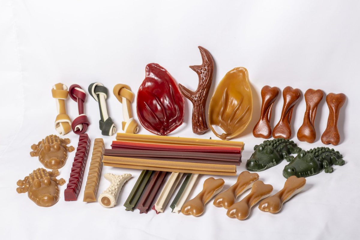 Treat A Day Parcel - 1 month of treats (large dog) image 2