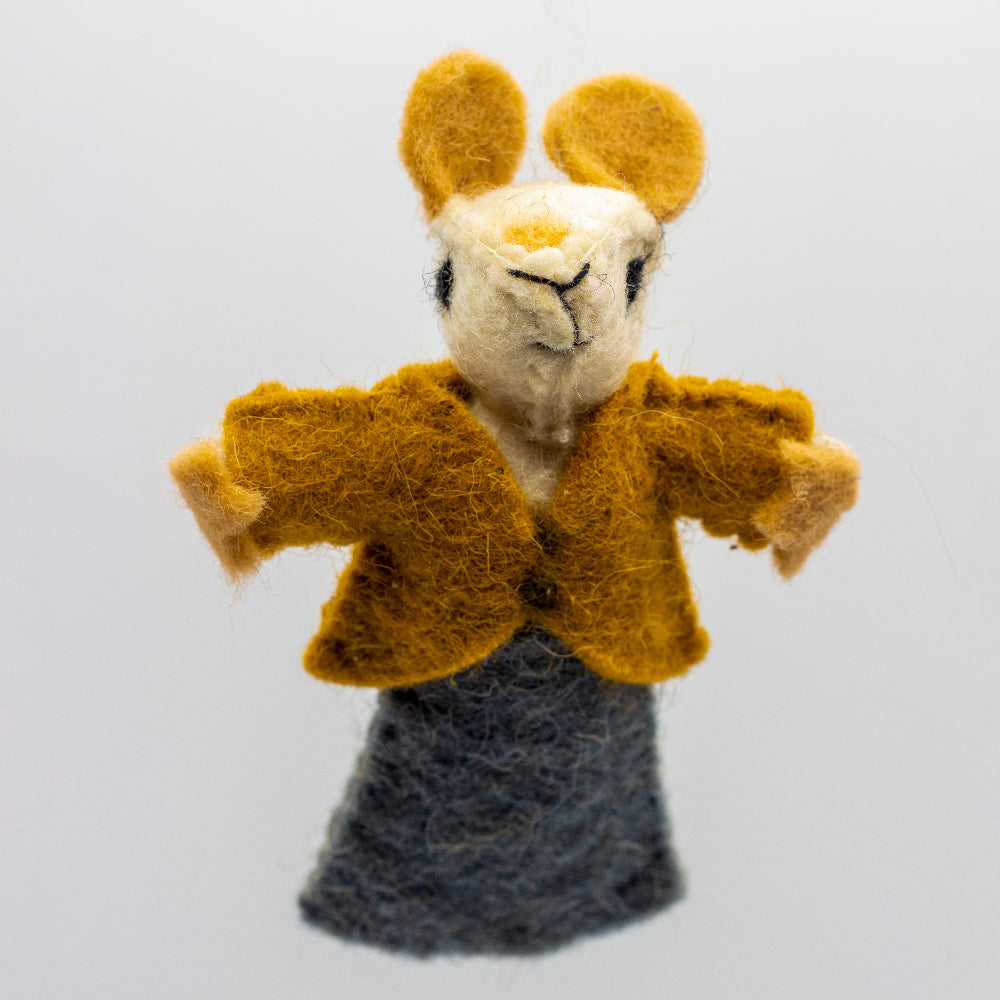 Catnip mouse toy